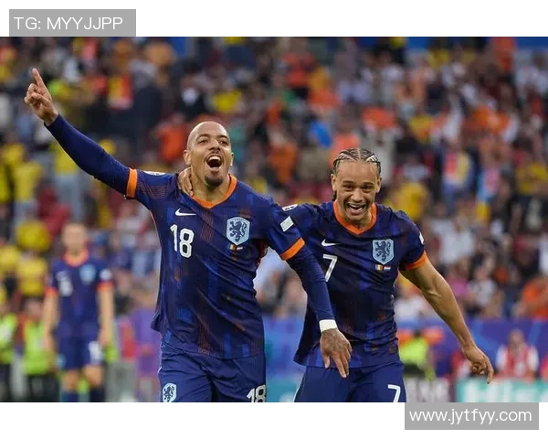 2000年欧锦赛经典对决荷兰队与意大利队的巅峰对抗回顾